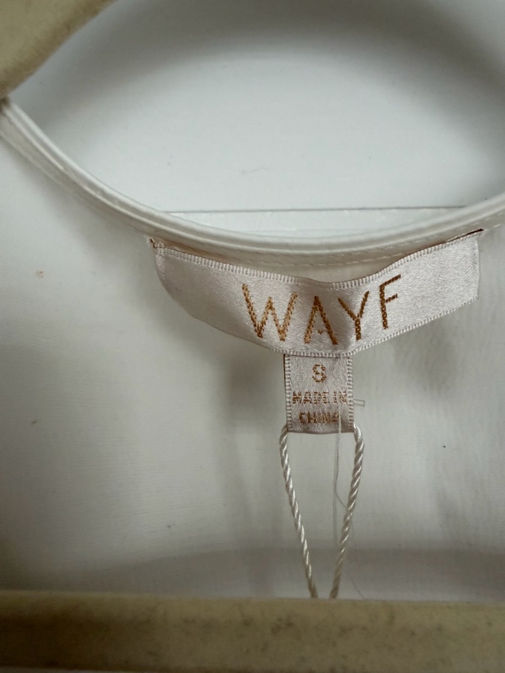 Wayf White Tie-Front Long Sleeve Crop Top - Picture 4 of 5